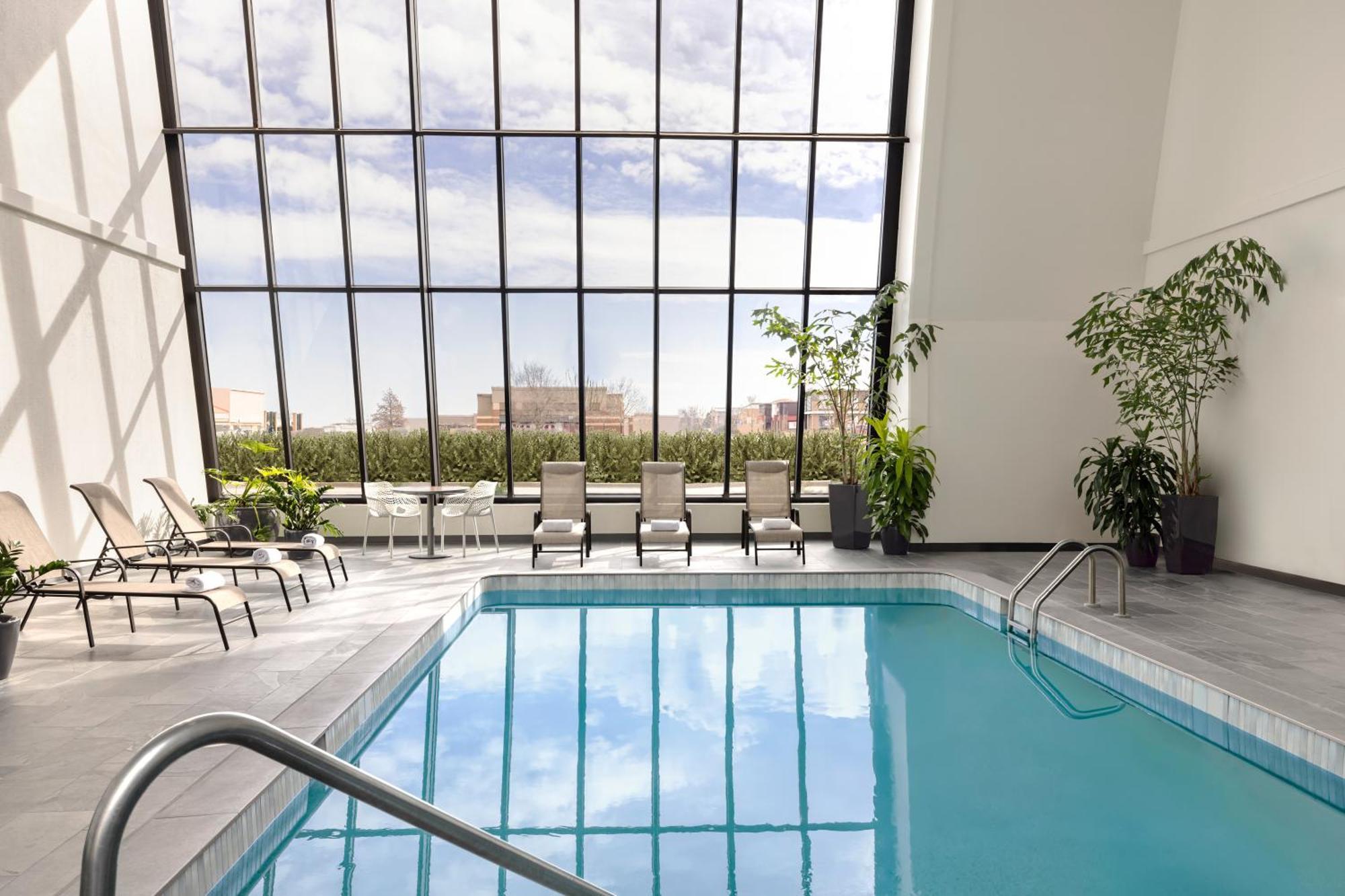Renaissance Denver Hotel & Conference Center Екстер'єр фото