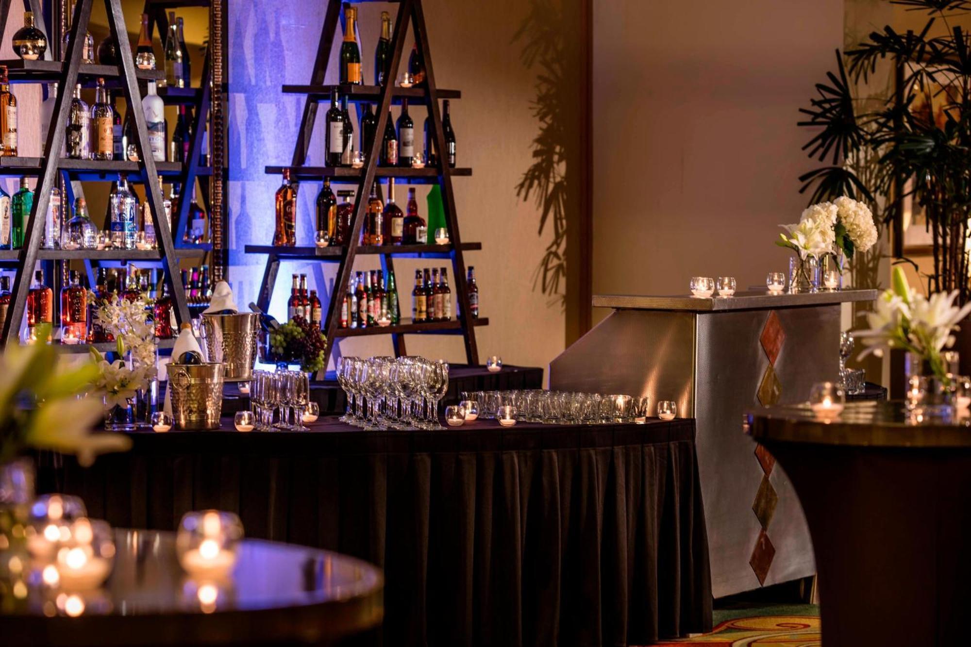 Renaissance Denver Hotel & Conference Center Екстер'єр фото